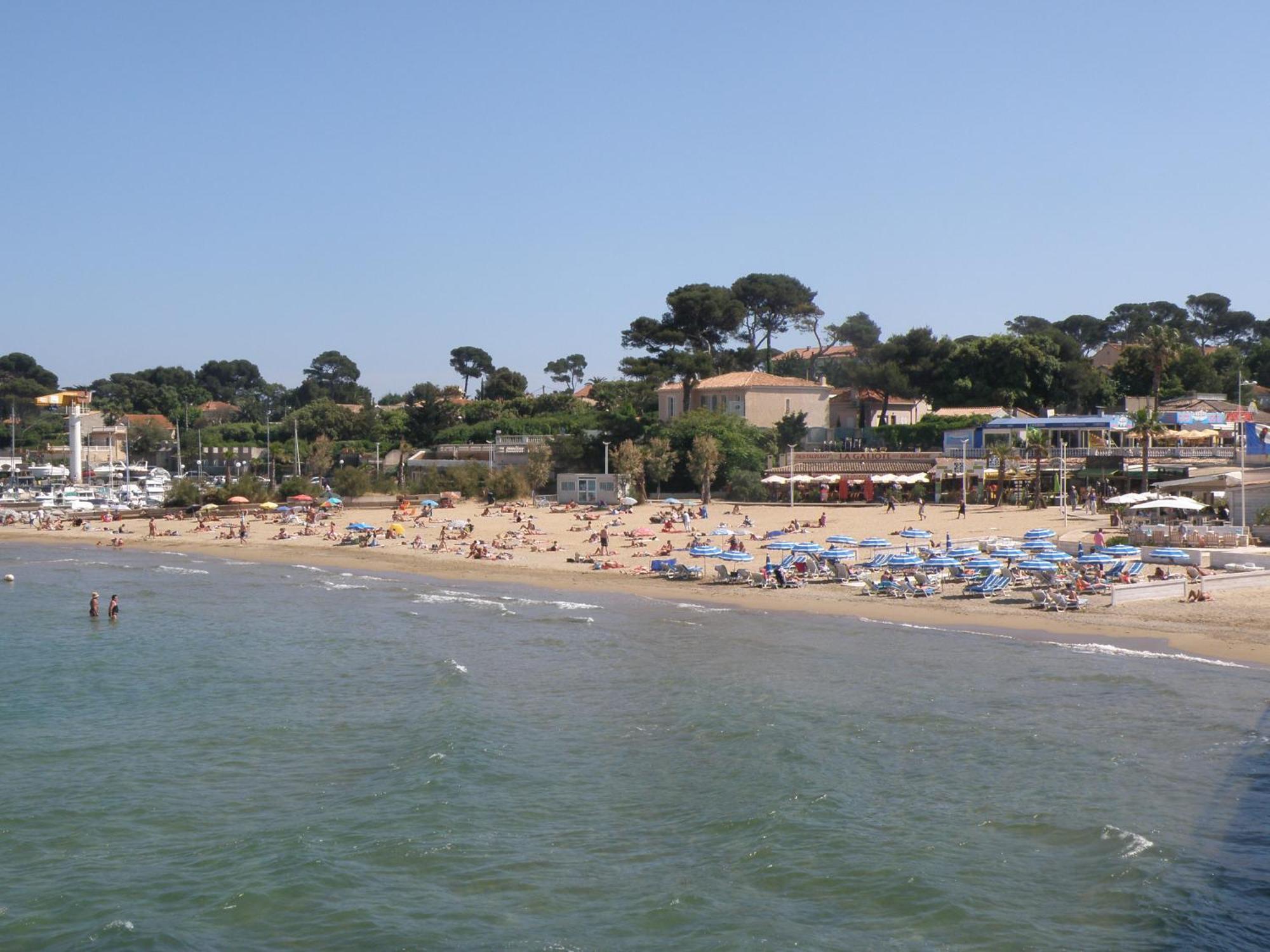 Athena Motel Saint Aygulf Dış mekan fotoğraf